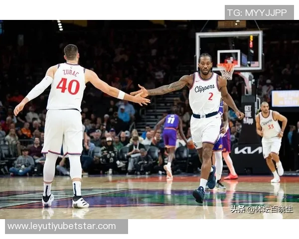 米切尔单节神勇表现6中6砍下13分带队单节狂轰41-31迅速拉开分差