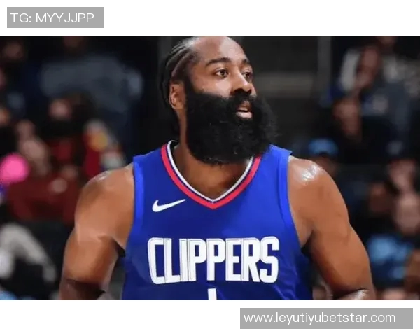 小卡称哈登在场上依旧如联盟明星般闪耀36岁状态依然出色 小卡称哈登在场上依旧如联盟明星般闪耀36岁状态依然出色